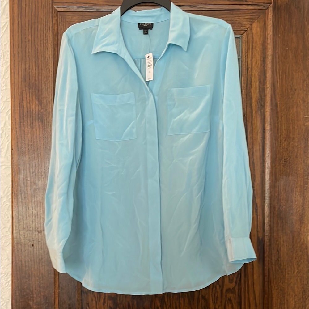 Talbots 100% washable silk LP Light Blue Button-Up Blouse